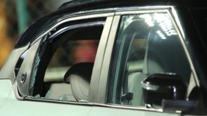 Ellyse Perry broke car glass by hitting six