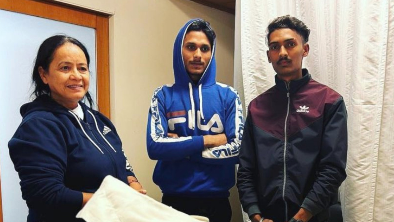 two guys who helped Rishabh pant