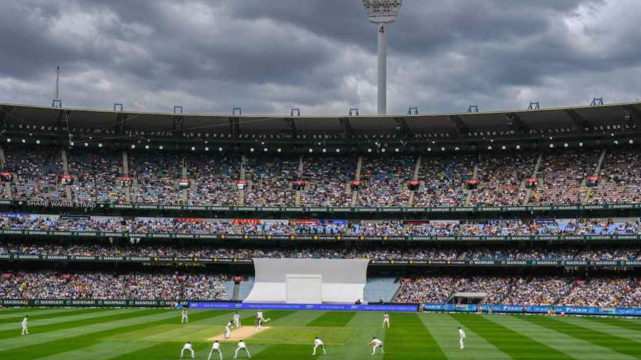 India Australia Melbourne test huge crowd