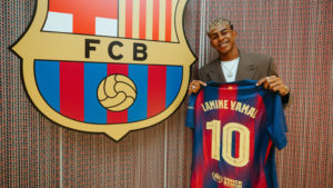 Lamine gets number 10 Jersey at Barcelona