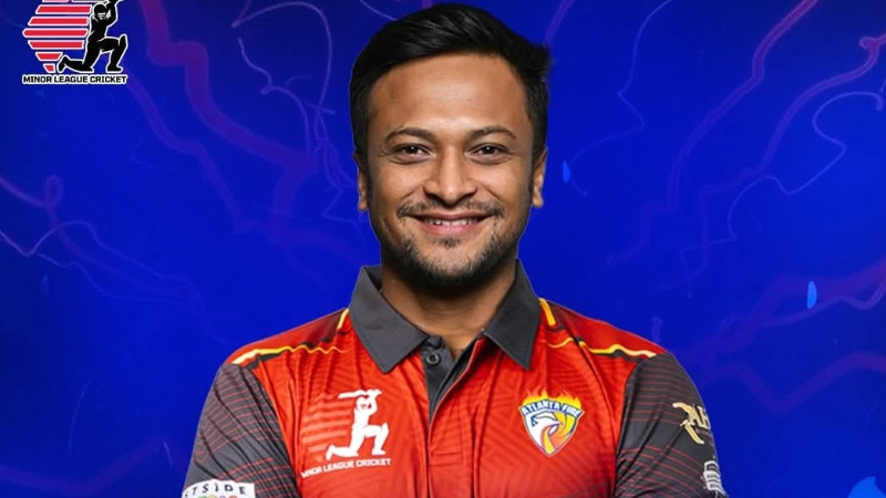 দলকে জেতানোর রাতে বল হাতে সাকিবের ৩ উইকেট
