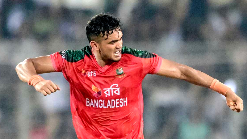 তৃতীয় বাংলাদেশি হিসেবে উইকেটের 'সেঞ্চুরি' করলেন তাসকিন