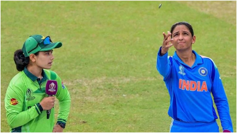 ভুল টসে নারী বিশ্বকাপে ভারত-পাকিস্তান ম্যাচ