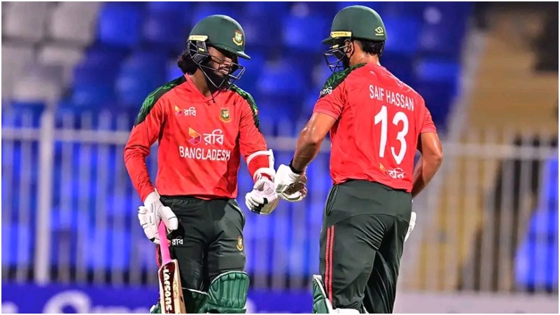 ৮৬ বলের খরা কাটিয়ে টি-টোয়েন্টিতে ছক্কা হাঁকালেন জাকের