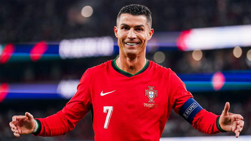 Ronaldo On Portugal