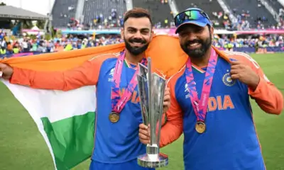 Viral Kohli and Rohit Sharma with World cup