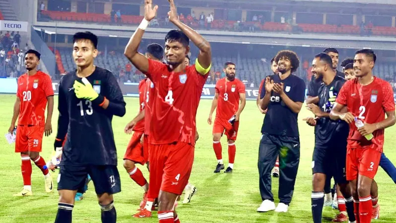 Bangladesh football team after match