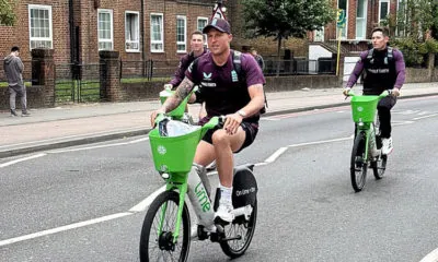 England cricketers arrives in stadium with cycle
