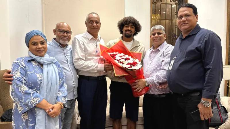 Hamza Chowdhury back in home