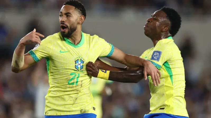 Man Utd sign Brazilian star for billions of taka