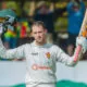 Williams fights alone against the Proteas, scores a century