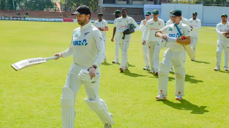 3 New Zealand batsmen score 150s in an innings