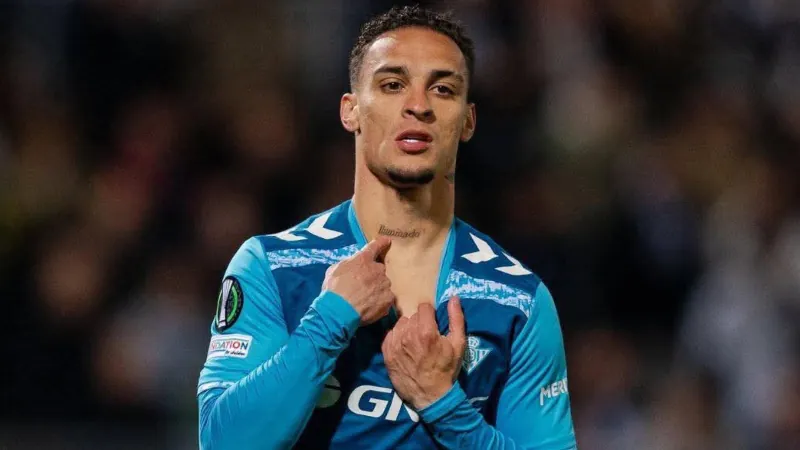 Brazilian star Antony is set to join Real Betis from Man United!