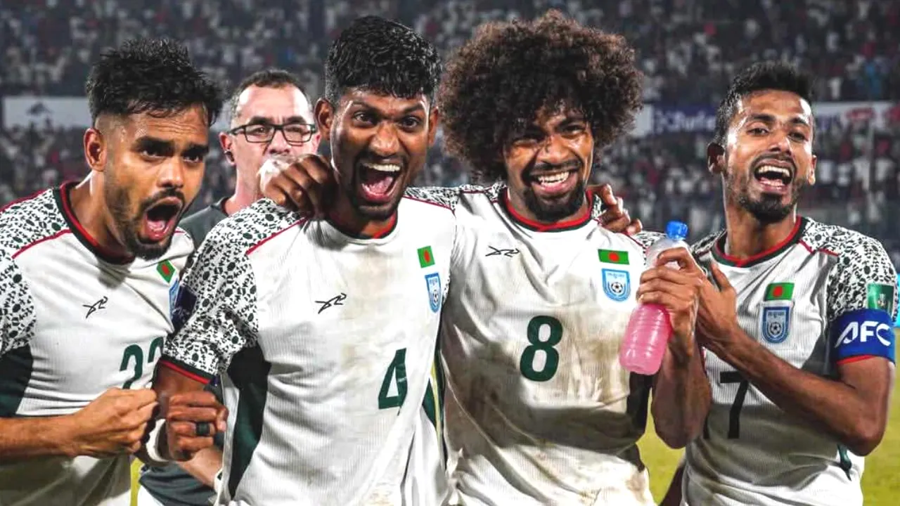 Bangladesh Football team with Hamza Chowdhury