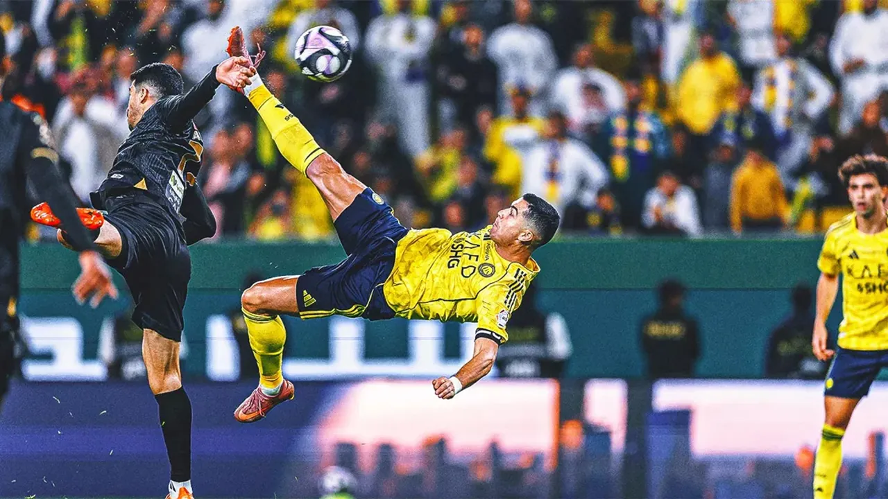 Ronaldo Bicycle Kick