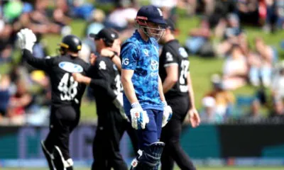 England batting collapse against New Zealand