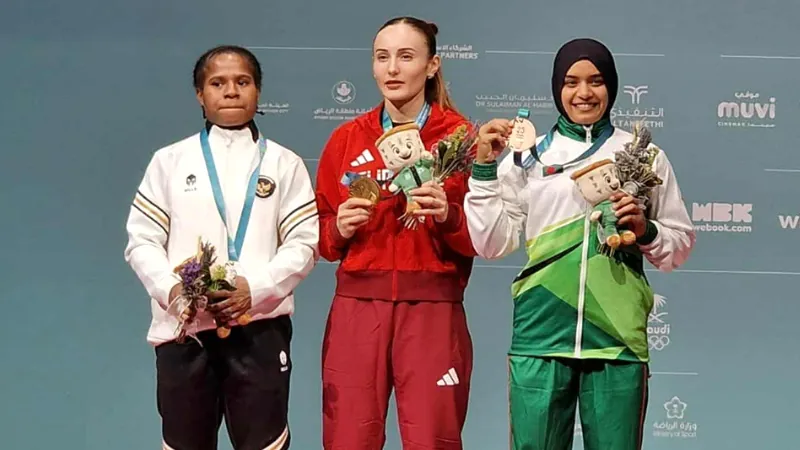 Weightlifting winners in Islamic Games