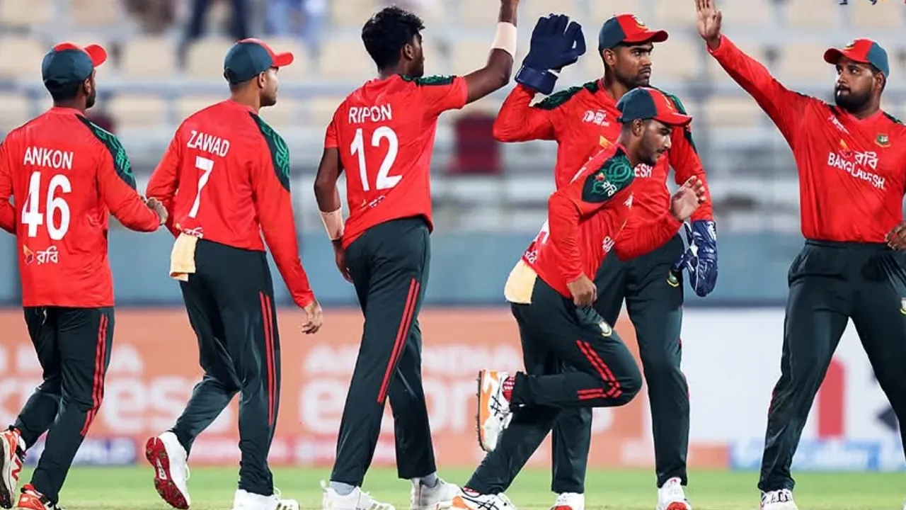 Bangladesh bowled out Afghanistan for 77 runs