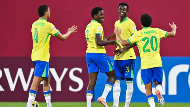 Brazil avoid defeat against Zambia with a late goal.
