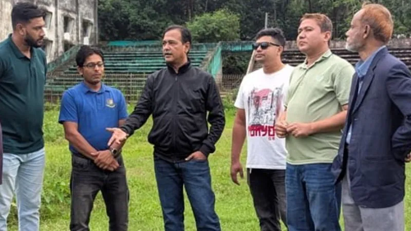 বান্দরবান পরিদর্শনে আসিফ আকবর