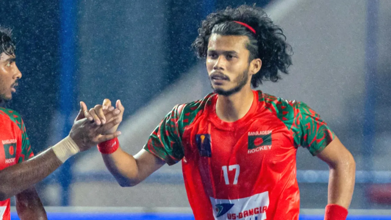 Amirul Islam in junior Hockey for Bangladesh