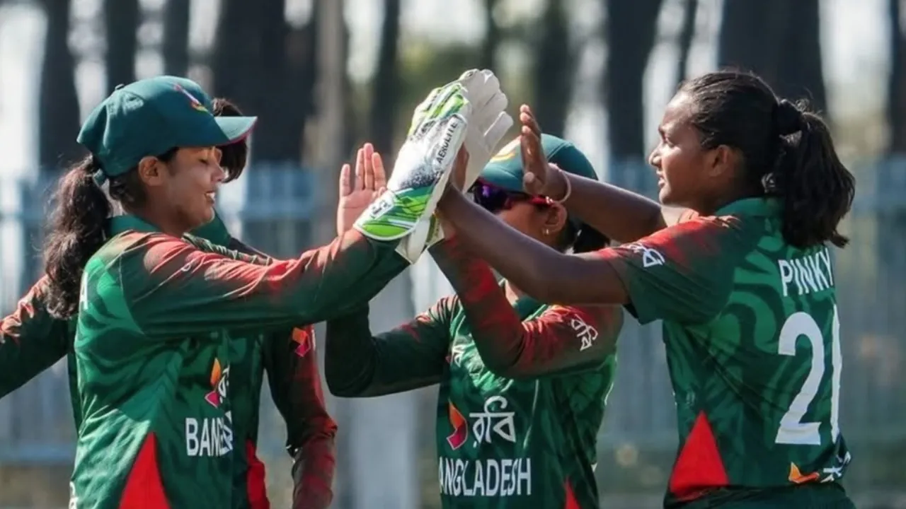 Bangladesh go 2–1 ahead in the series by defeating Pakistan.