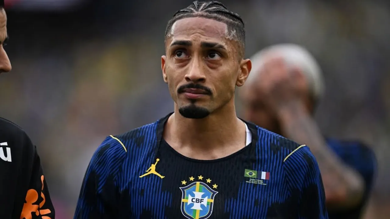 Barcelona suffer a major setback over Raphinha.