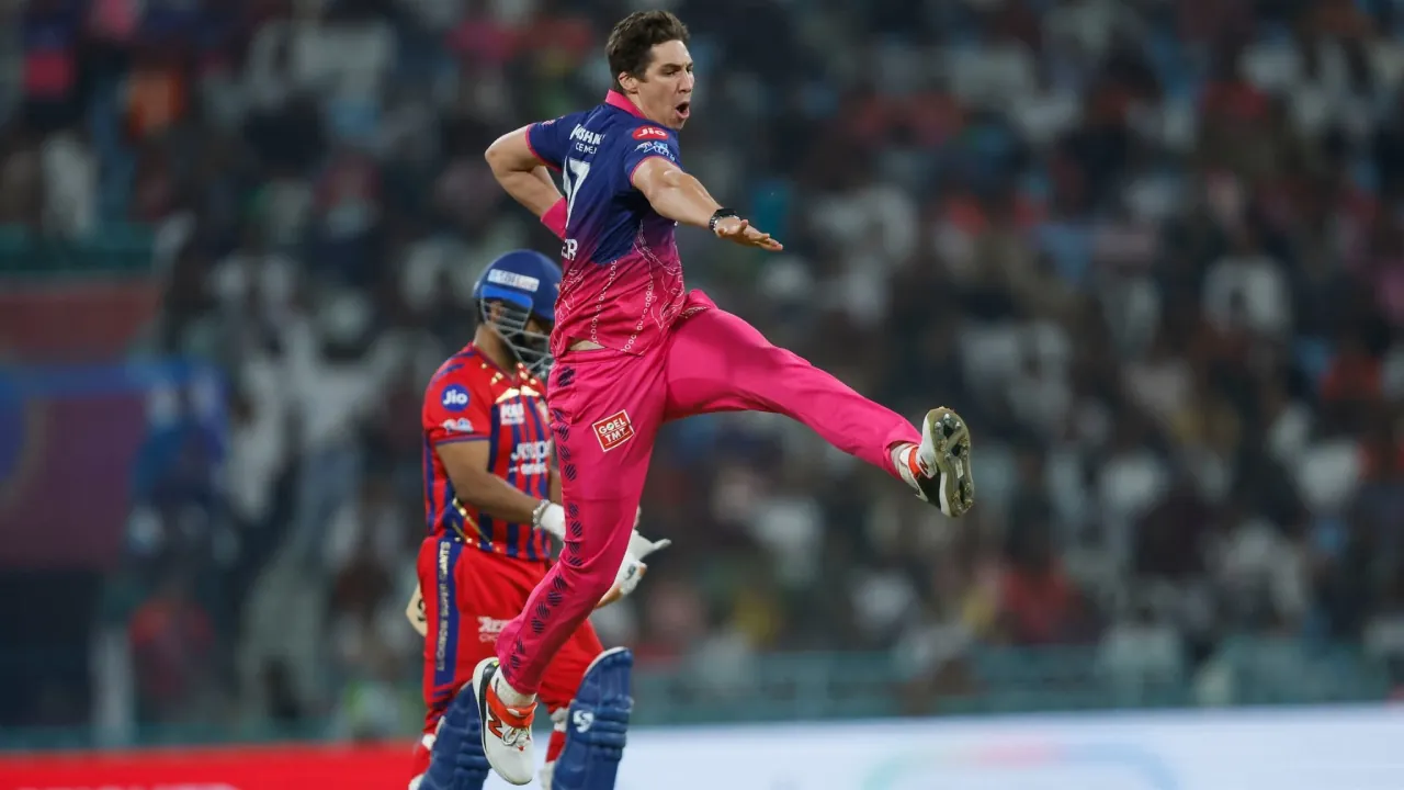 Nandre Burger removes Rishabh Pant