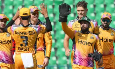 Peshawar secure the top spot in the table with their eighth win in the PSL.